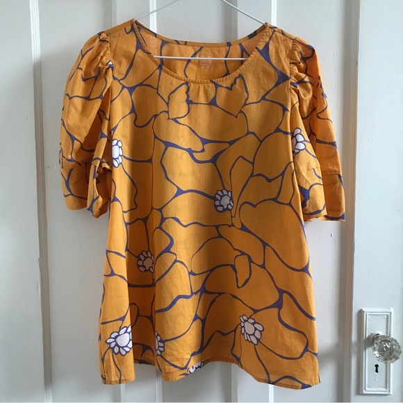 Top and short set - Picture 5 of 10